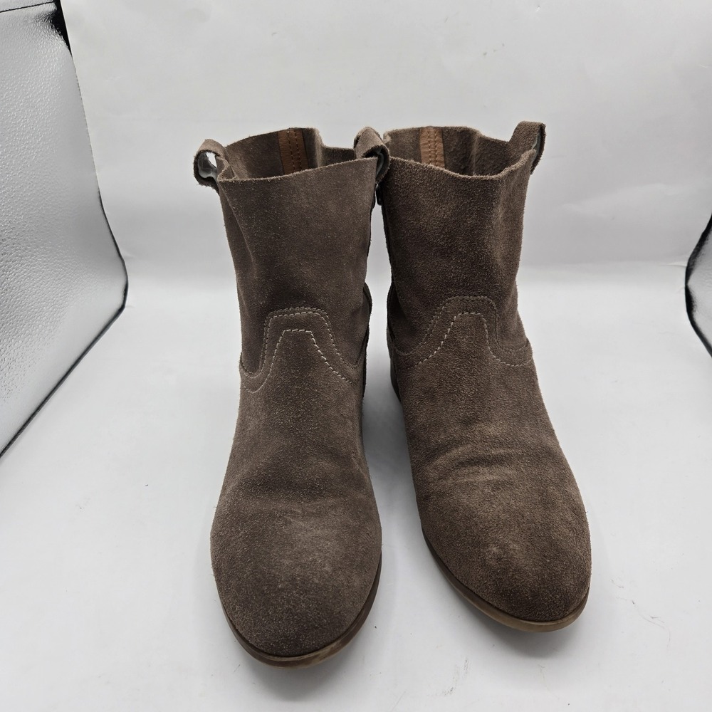 Frye & Co Sarah Shortie Ankle Booties Brown Soft Suede Pull On Womens Size 8.5M - Picture 2 of 10